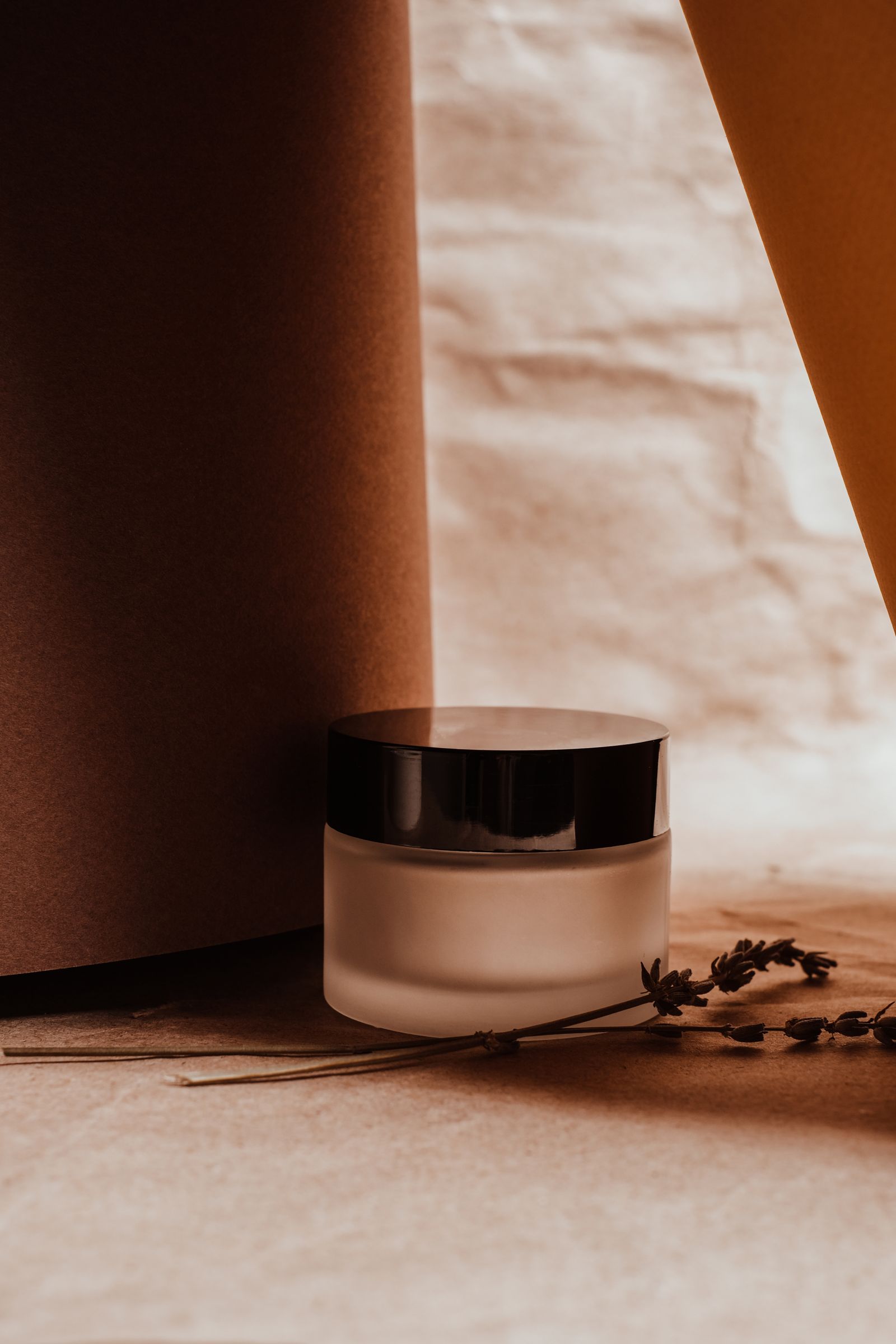 How to Manufacture Skincare Products From Formula to Filled Jar