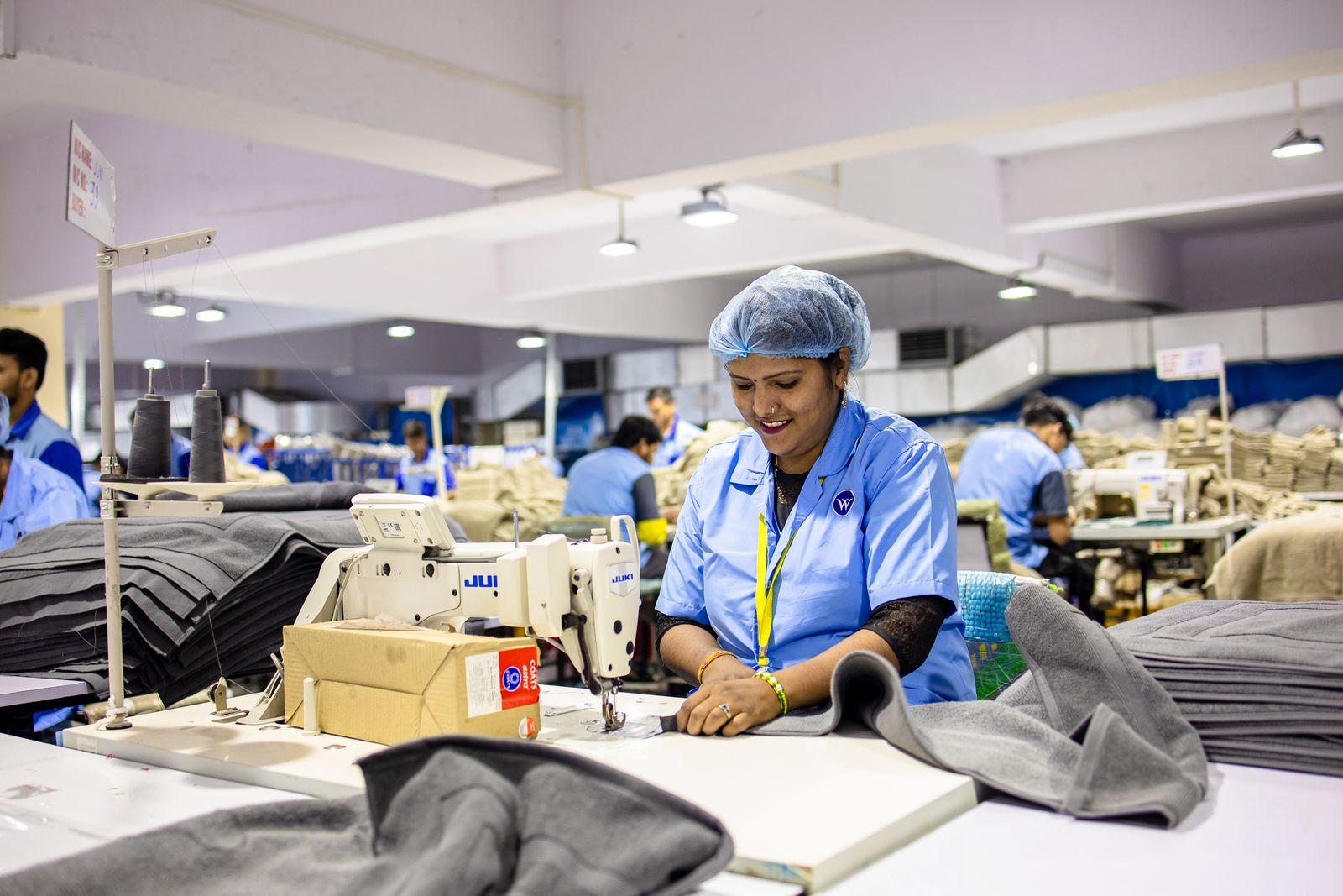 NO LOGO vs Finding Your Own Manufacturer